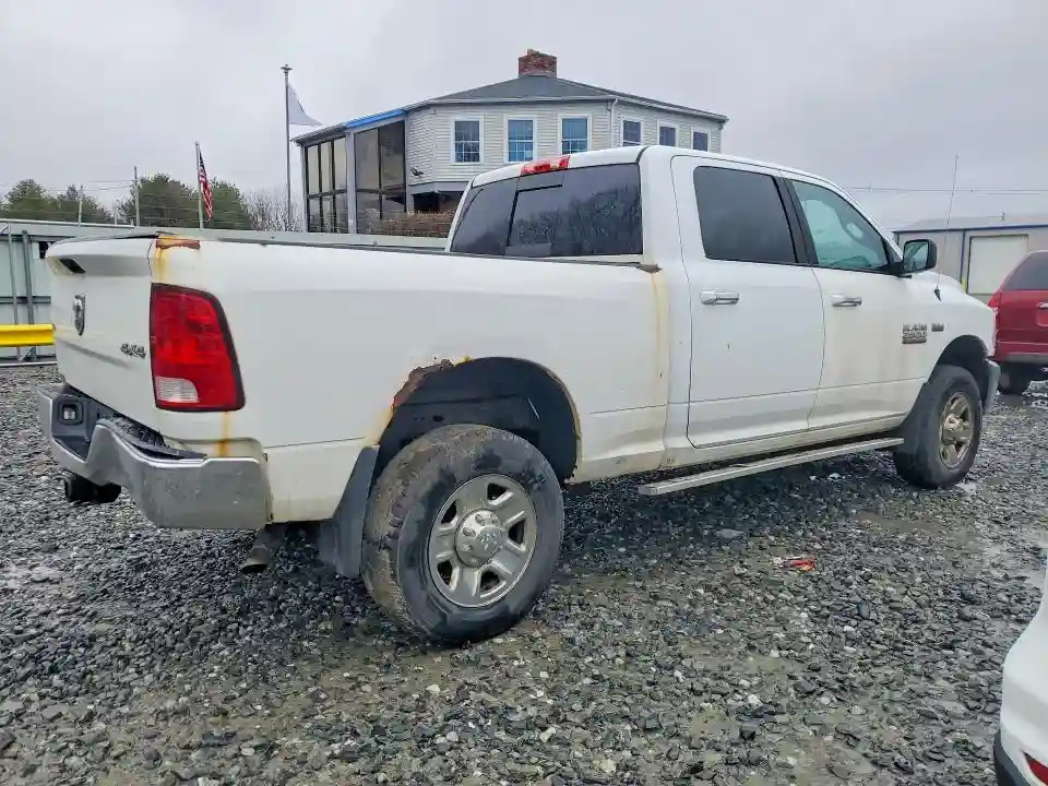 3C6TR5DT1FG576387 2015 RAM 2500-2
