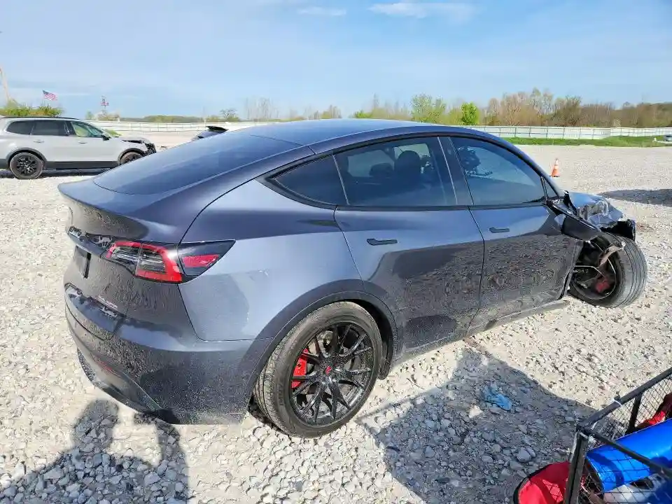 7SAYGDEF6NF537003 2022 TESLA MODEL Y-2