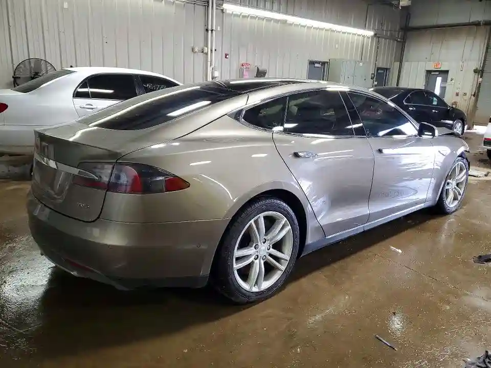 5YJSA1S21FF086360 2015 TESLA MODEL S-2