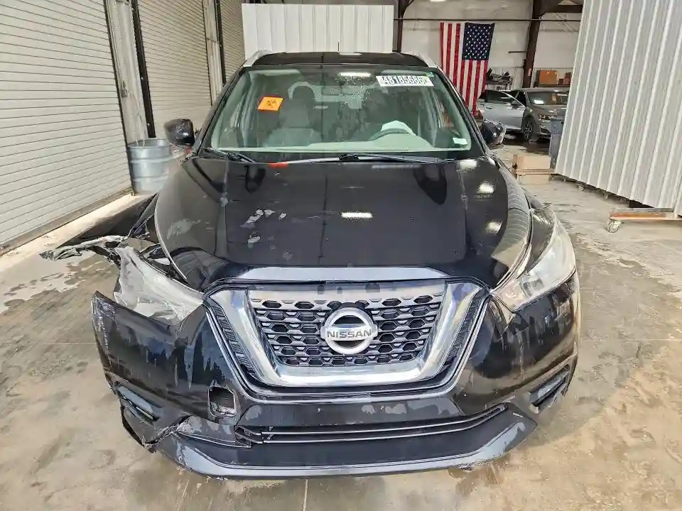 3N1CP5CU1JL523930 2018 NISSAN KICKS-4