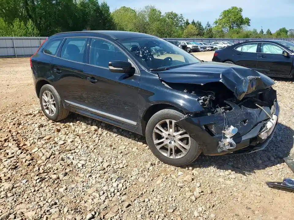 YV440MDJ9G2870935 2016 VOLVO XC60-3