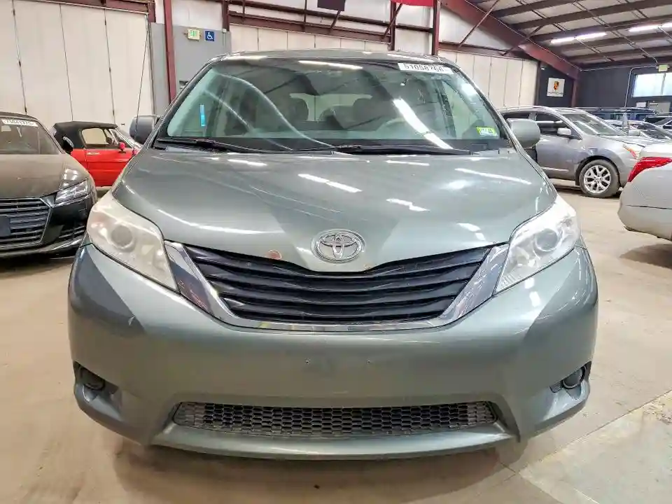 5TDJK3DC0ES090467 2014 TOYOTA SIENNA-4