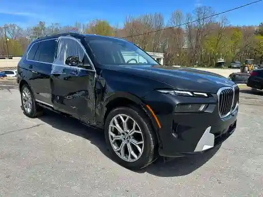5UX23EM04S9Y27987 2025 BMW X7-3