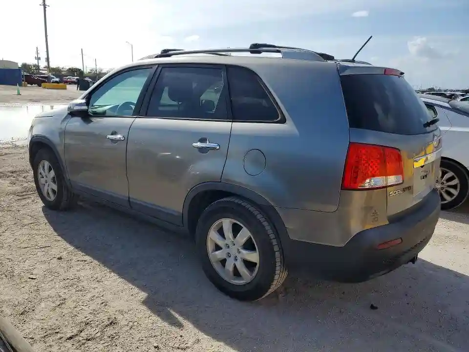 5XYKT3A63CG206447 2012 KIA SORENTO-1