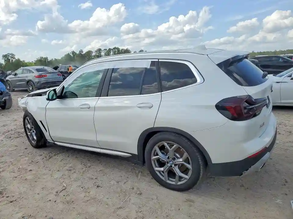 5UX53DP08R9W13386 2024 BMW X3-1