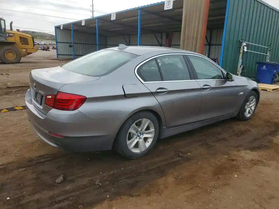 WBAXH5C57DDW16110 2013 BMW 5 SERIES-2