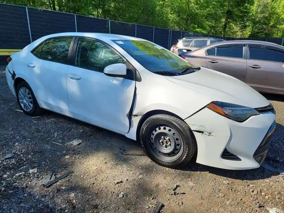 2T1BURHE6HC776412 2017 TOYOTA COROLLA-3