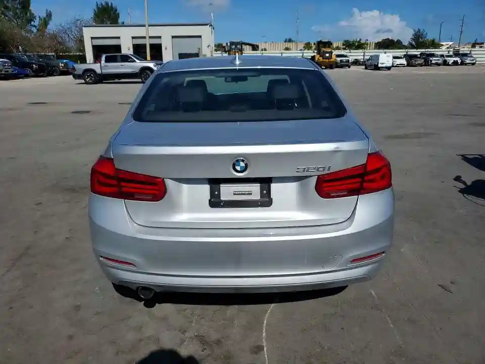 WBA8E1G59JNU92475 2018 BMW 3 SERIES-5
