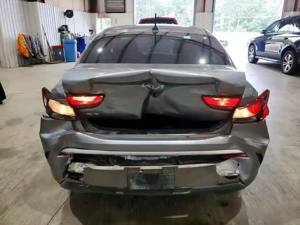 3KPA24AD7NE437192 2022 KIA RIO-5