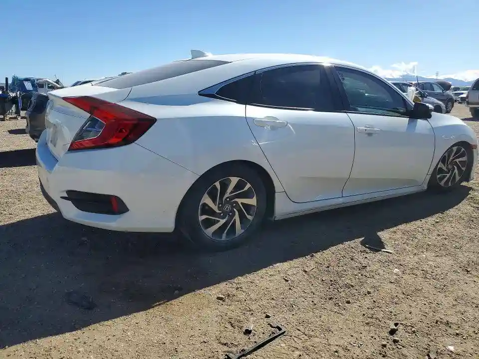 19XFC2F7XJE208428 2018 HONDA CIVIC-2
