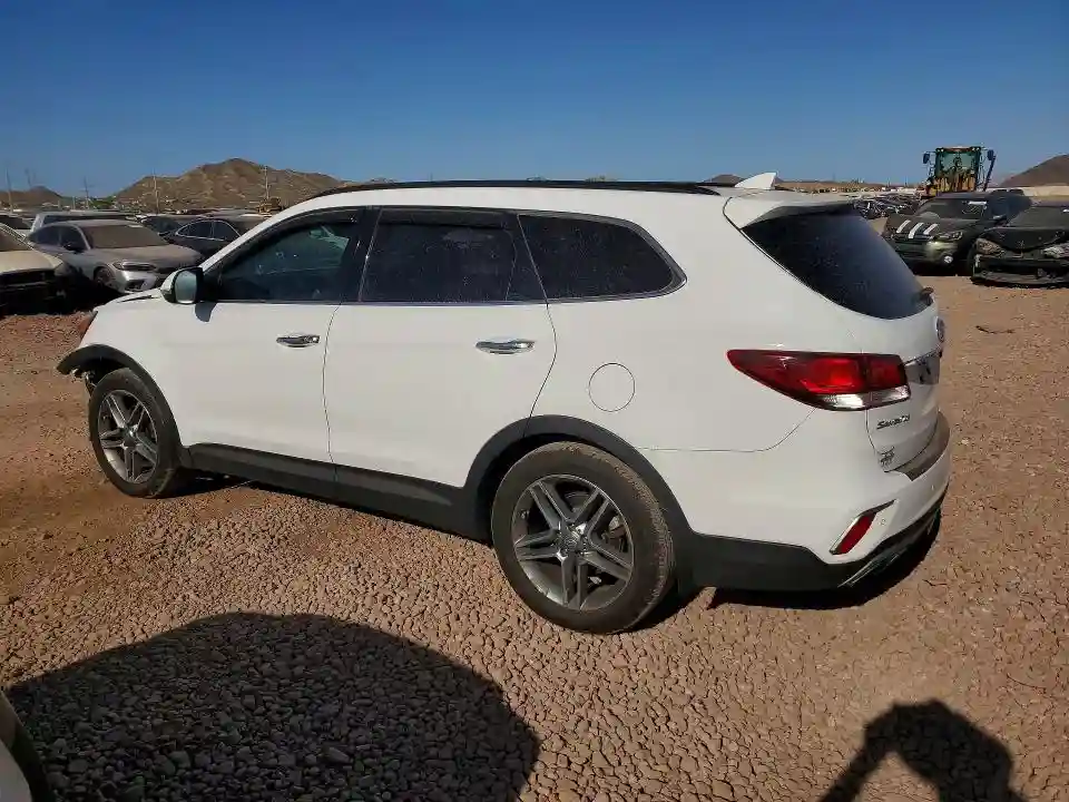 KM8SRDHF0JU263996 2018 HYUNDAI SANTA FE-1
