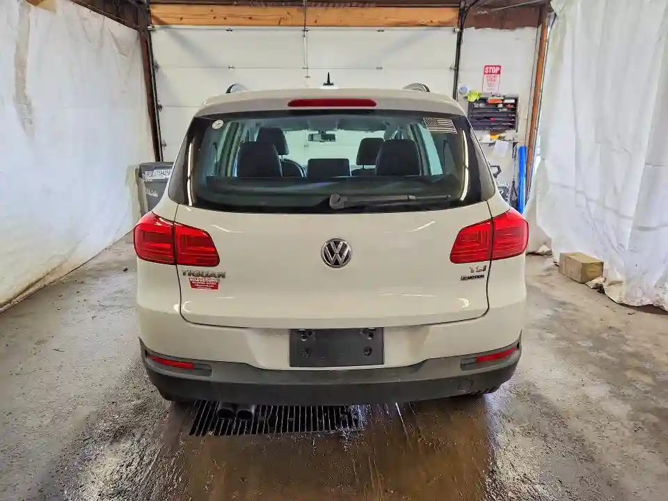 WVGBV7AX0GW010979 2016 VOLKSWAGEN TIGUAN-5