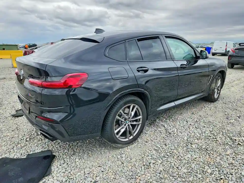 5UX2V5C00M9E71359 2021 BMW X4-2