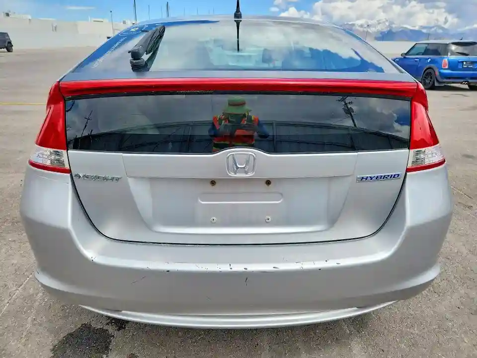 JHMZE2H74AS017880 2010 HONDA INSIGHT-5