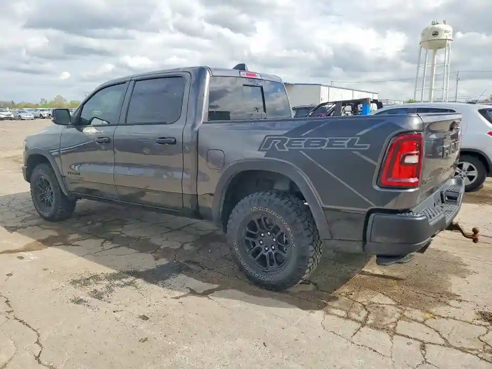 1C6SRFLP6SN648692 2025 RAM 1500-1