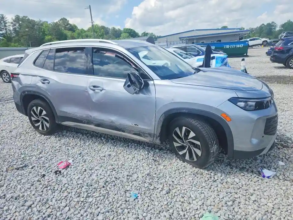 3VVCR7RM0SM033048 2025 VOLKSWAGEN TIGUAN-3