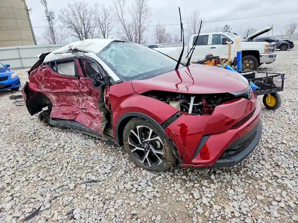NMTKHMBX4JR043644 2018 TOYOTA C-HR-3