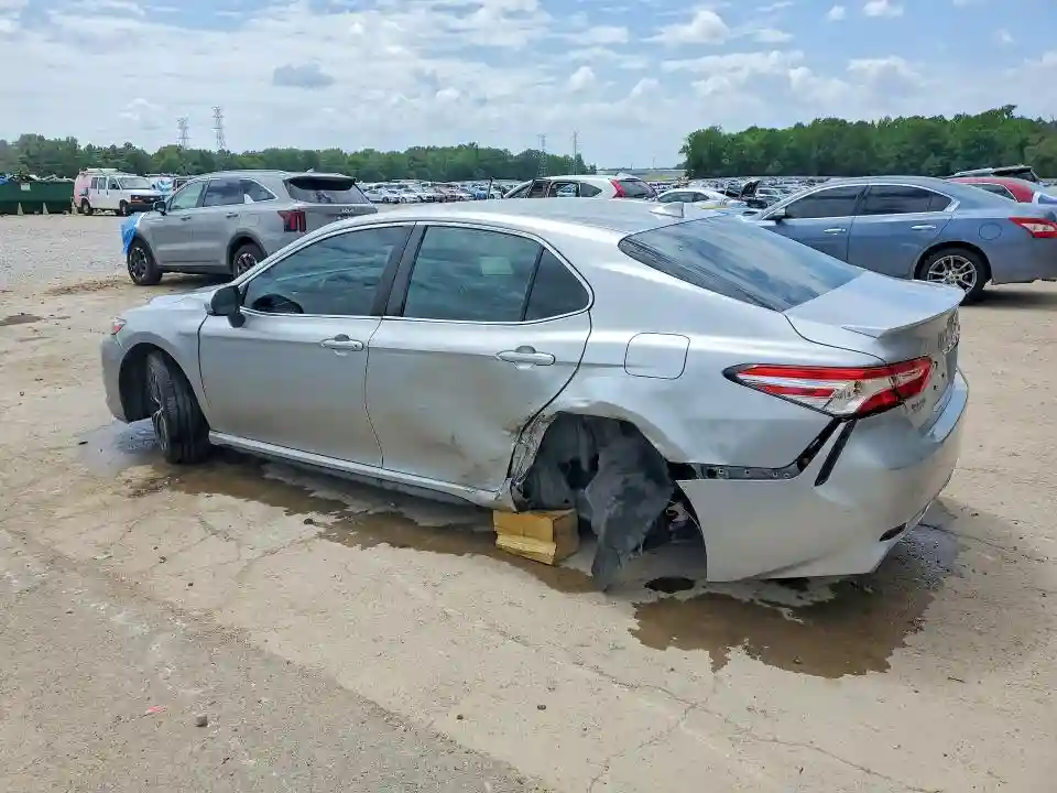 4T1G11AK8LU970916 2020 TOYOTA CAMRY-1