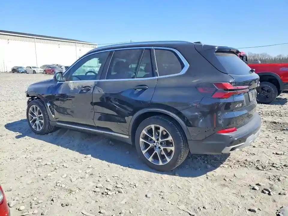 5UX23EU00R9W03691 2024 BMW X5-1
