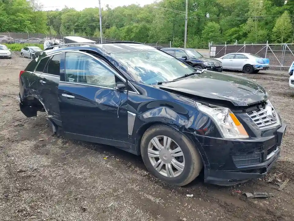 3GYFNAE35GS559108 2016 CADILLAC SRX-3