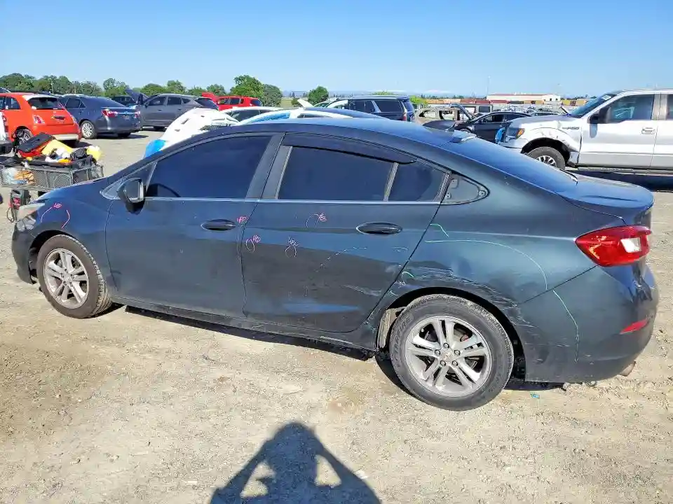 1G1BE5SM9J7123661 2018 CHEVROLET CRUZE-1