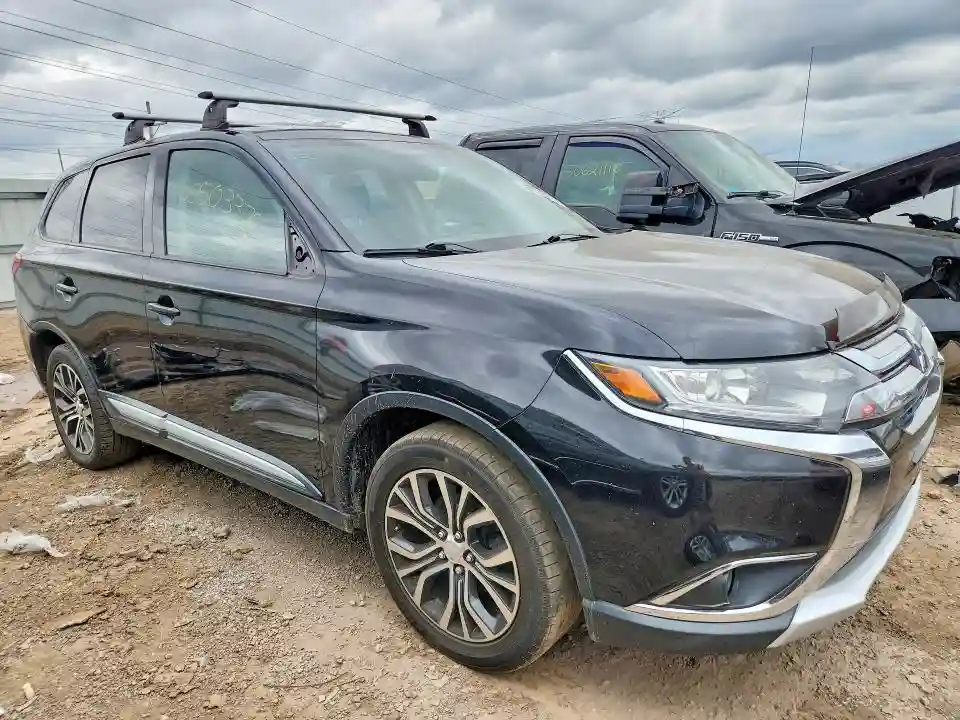 JA4AD3A36HZ010956 2017 MITSUBISHI OUTLANDER-3