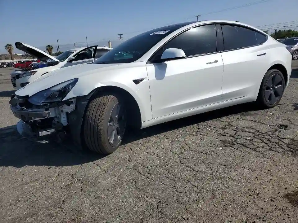 5YJ3E1EA4PF598918 2023 TESLA MODEL 3-0
