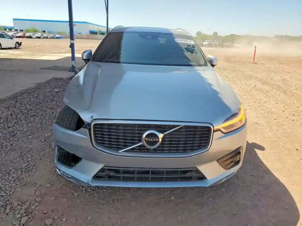YV4A22RM5J1094790 2018 VOLVO XC60-4