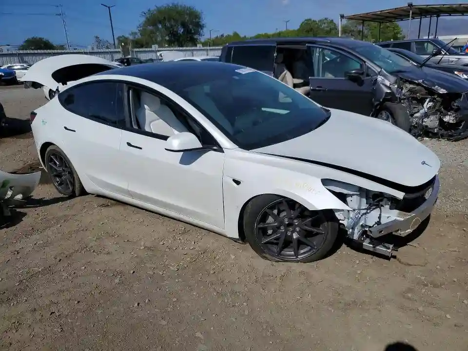 5YJ3E1EA9PF607502 2023 TESLA MODEL 3-3