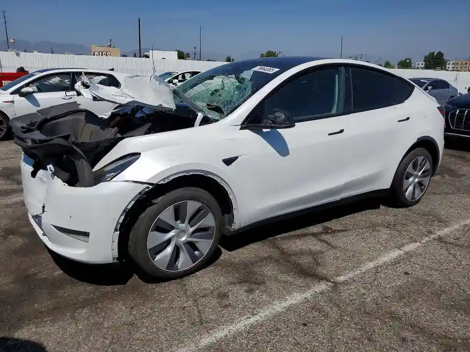 7SAYGDEE0NA022017 2022 TESLA MODEL Y-0
