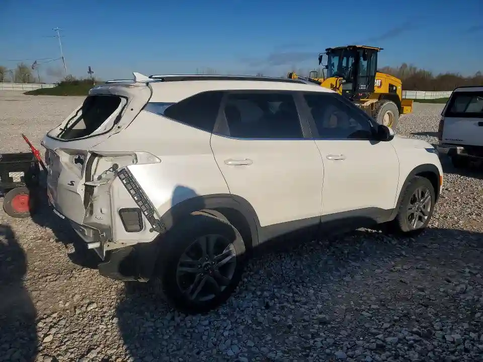 KNDEU2AA7M7168857 2021 KIA SELTOS-2