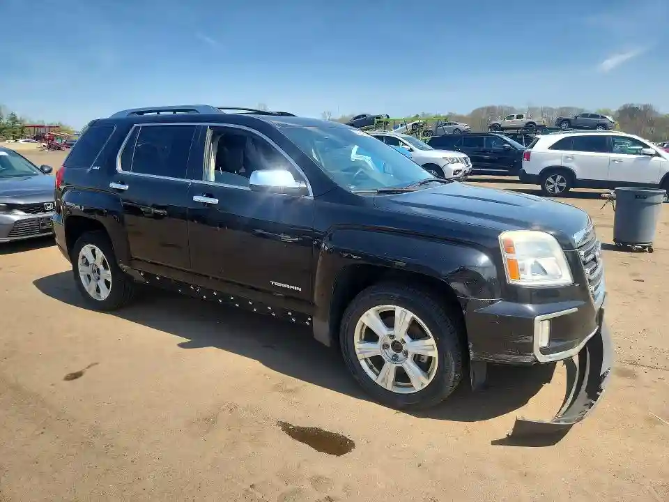 2GKFLUE32H6334372 2017 GMC TERRAIN-3