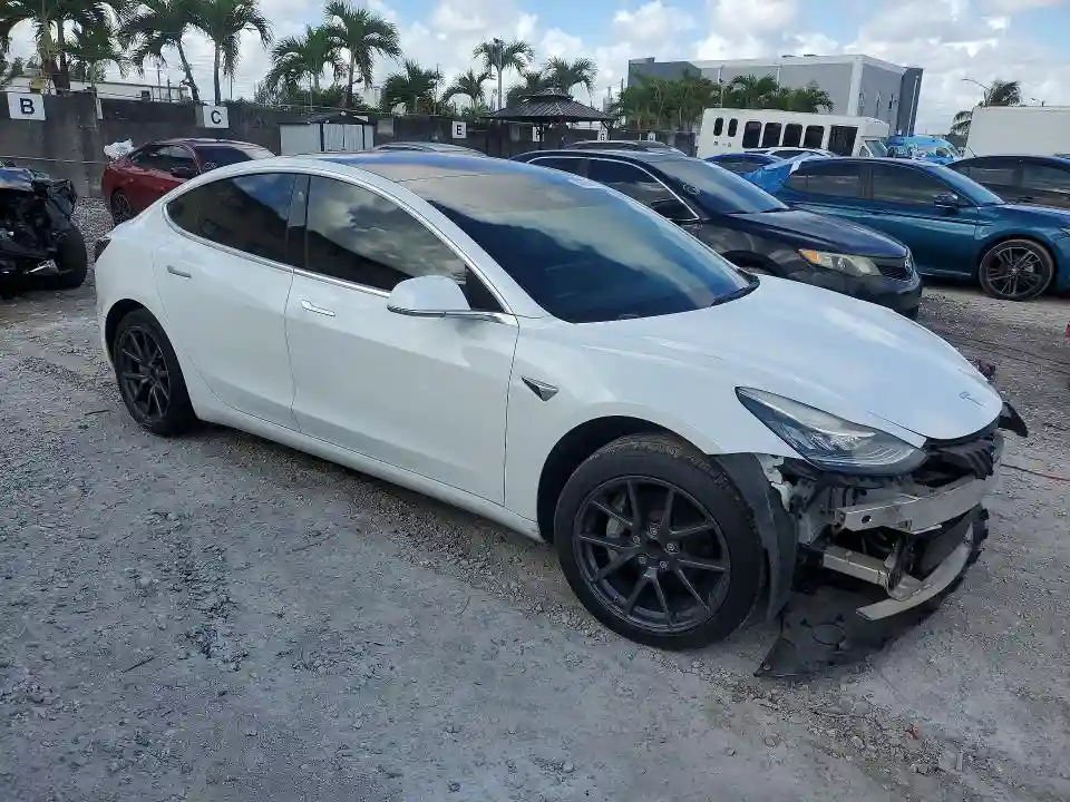 5YJ3E1EA5JF023380 2018 TESLA MODEL 3-3