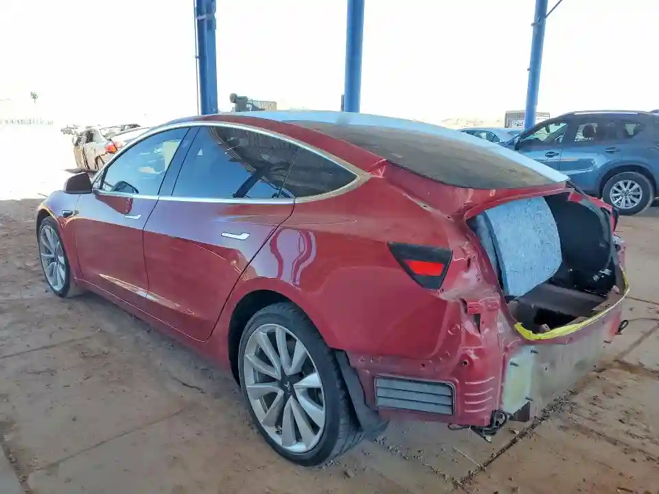 5YJ3E1EA5JF154986 2018 TESLA MODEL 3-1