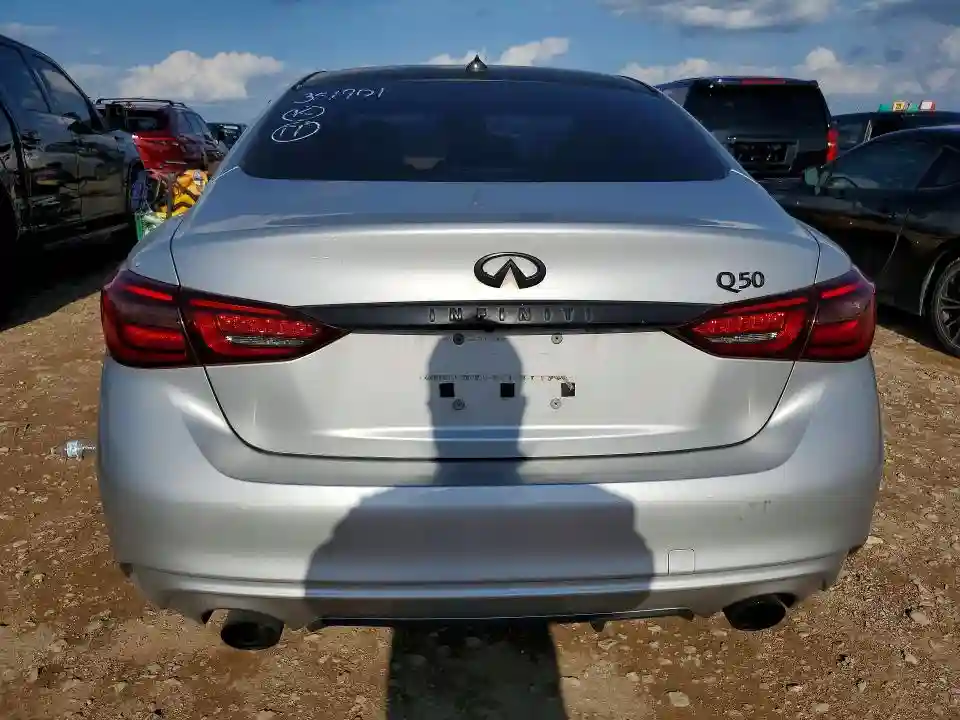 JN1EV7AP3JM351901 2018 INFINITI Q50-5