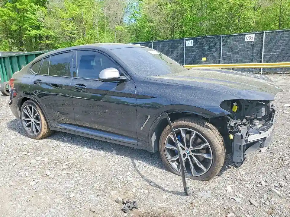 5UXUJ5C56K9A32793 2019 BMW X4-3
