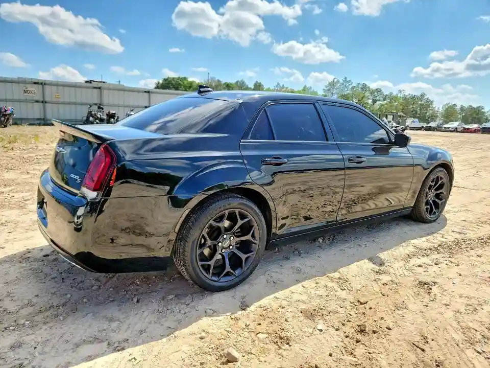 2C3CCABG8KH654249 2019 CHRYSLER 300-2