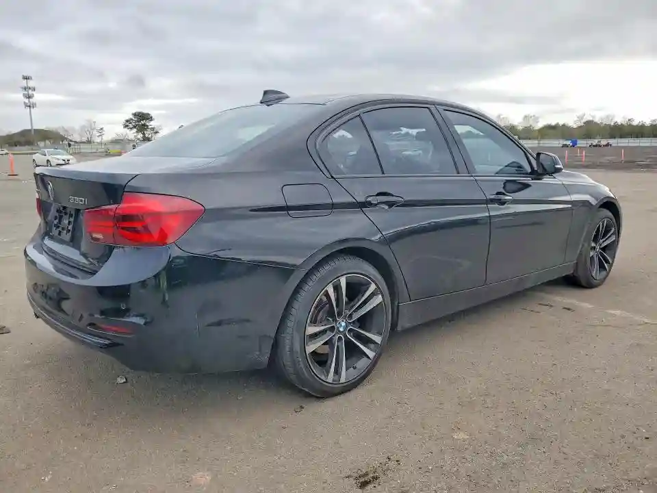 WBA8D9C50JA608001 2018 BMW 3 SERIES-2