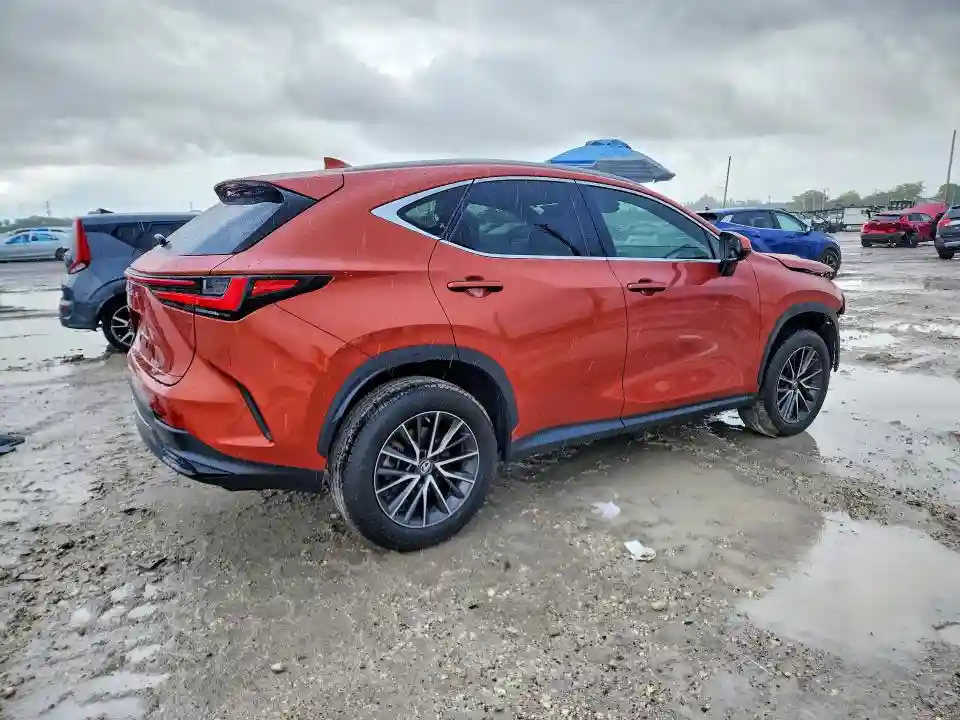 2T2GGCEZ8PC021712 2023 LEXUS NX-2