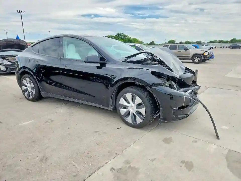 7SAYGDEE9RA275357 2024 TESLA MODEL Y-3