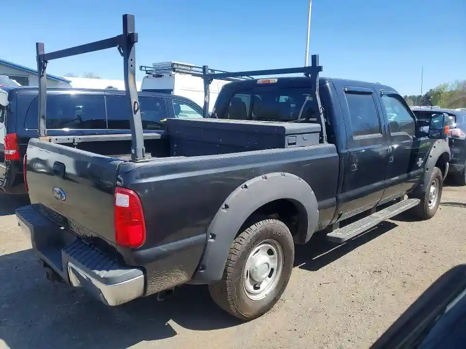 1FT7W2BTXBEB54933 2011 FORD F250-2