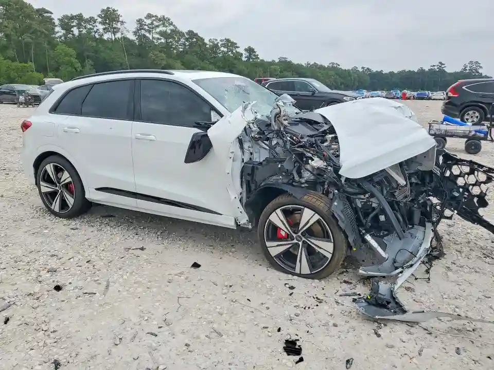 WA125AGU2S2124717 2025 AUDI SQ5-3