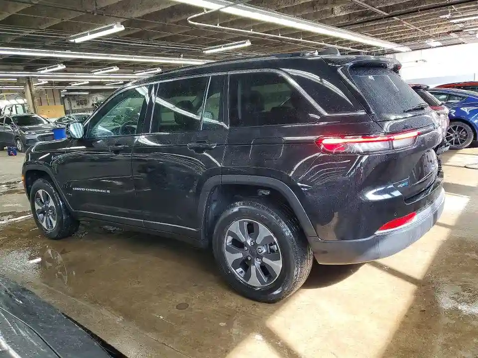 1C4RJYB61N8758538 2022 JEEP CHEROKEE-1