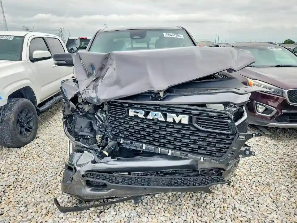 3C6RRFFG5S4152786 2025 RAM 1500-4