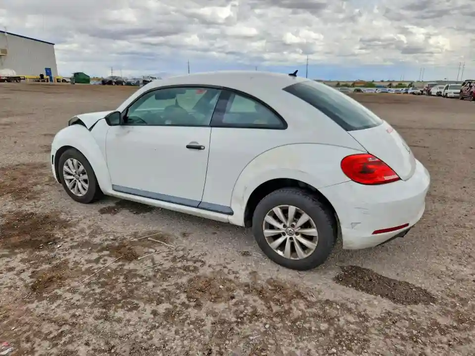 3VWF17AT6EM642779 2014 VOLKSWAGEN BEETLE-1