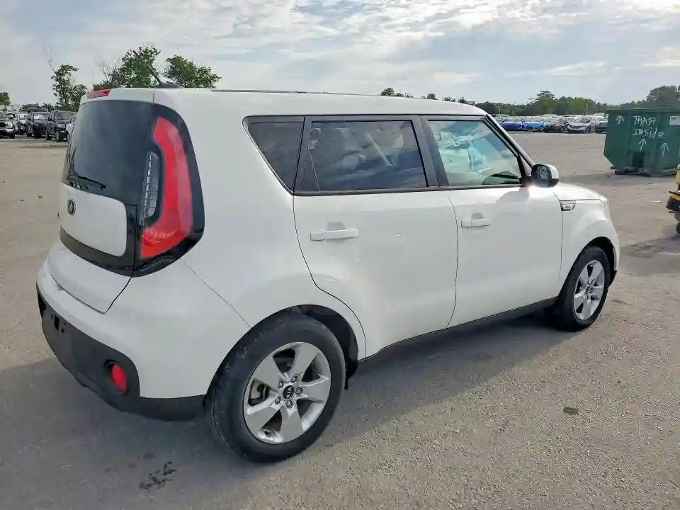 KNDJN2A24J7505971 2018 KIA SOUL-2