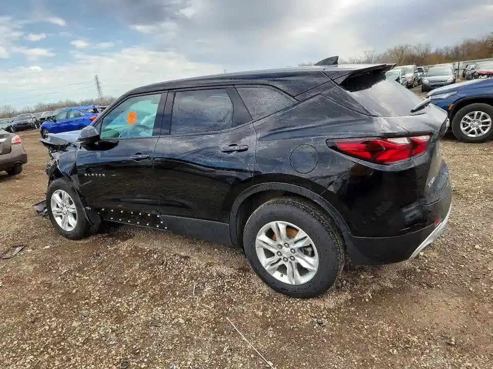 3GNKBBRA5MS535230 2021 CHEVROLET BLAZER-1