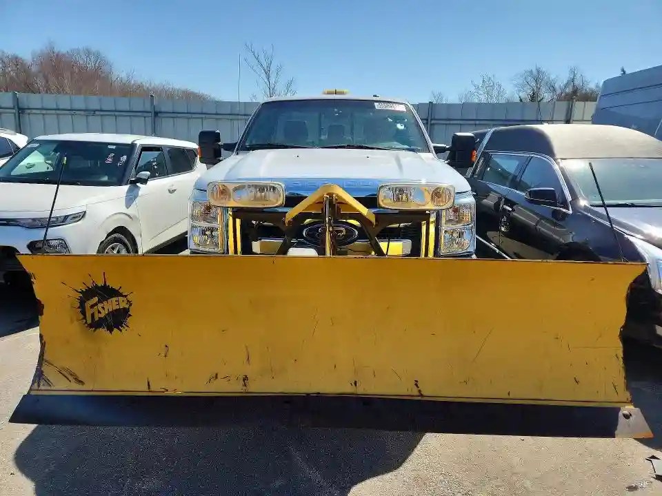 1FTBF3B64FEB96563 2015 FORD F350-4