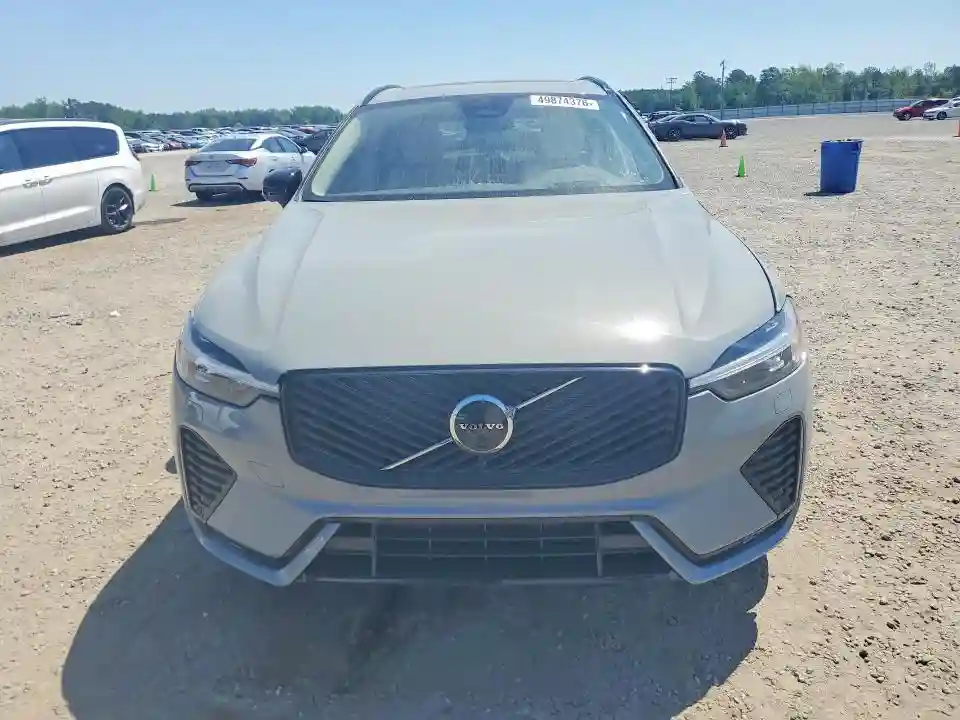YV4M12RMXT1422451 2026 VOLVO XC60-4