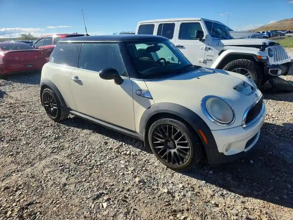 WMWMF7C54ATZ70771 2010 MINI COOPER-3